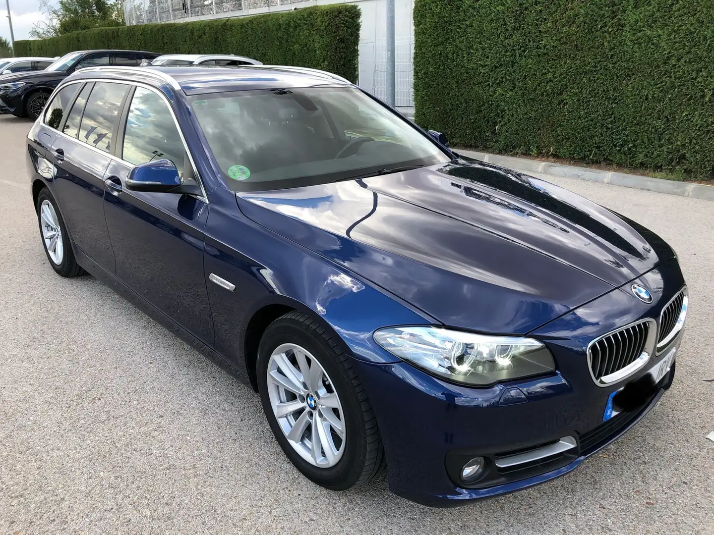 BMW 520 520d Touring Luxury Azul - 2