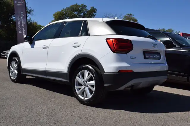 Audi Q2 view 3