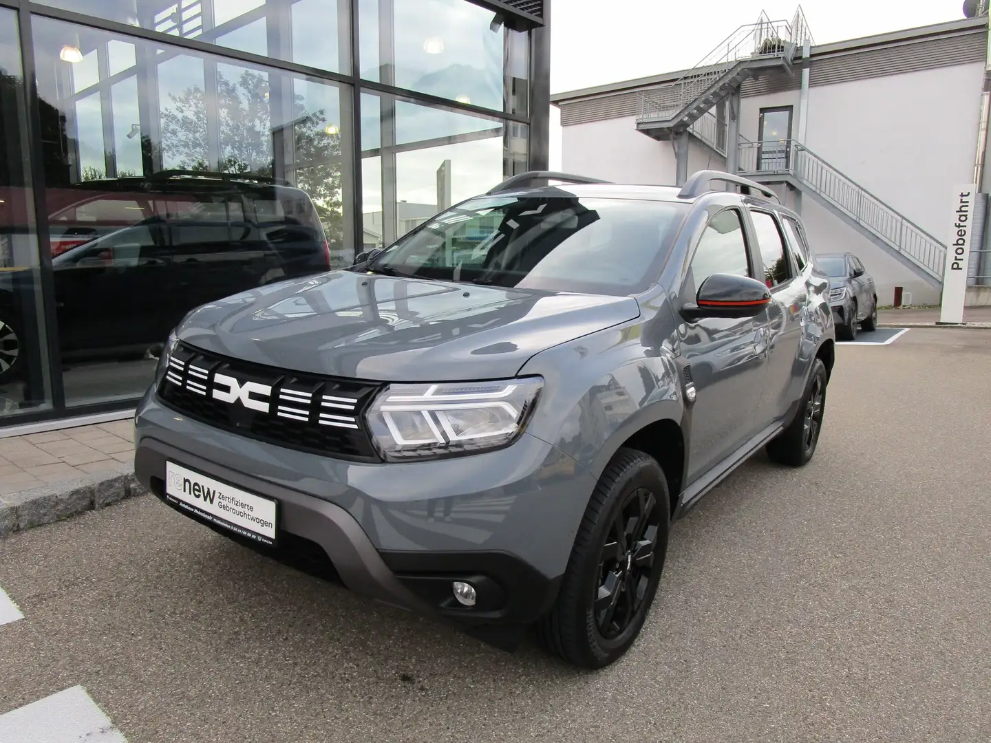 Dacia Duster Extreme TCe 150 EDC AHK  SITZHEIZUNG  KAMERA Grau - 2