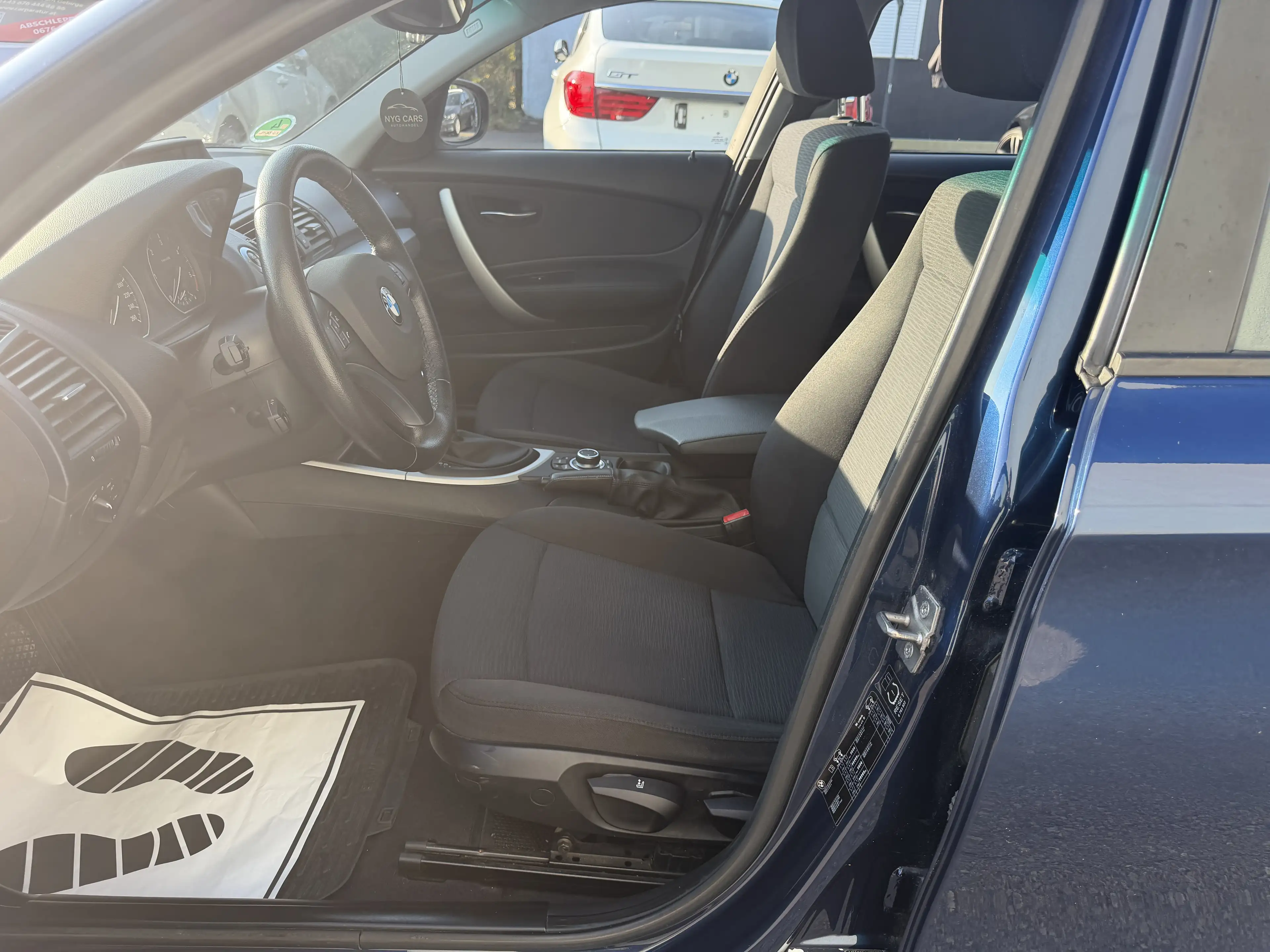BMW 120 120 d — photo 8