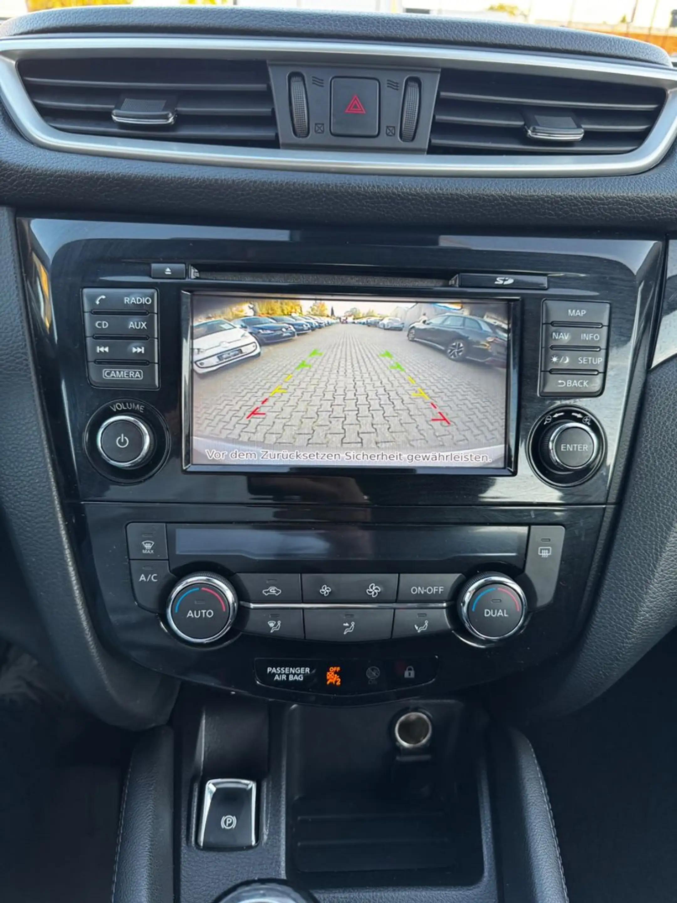 Nissan Qashqai Acenta — photo 11