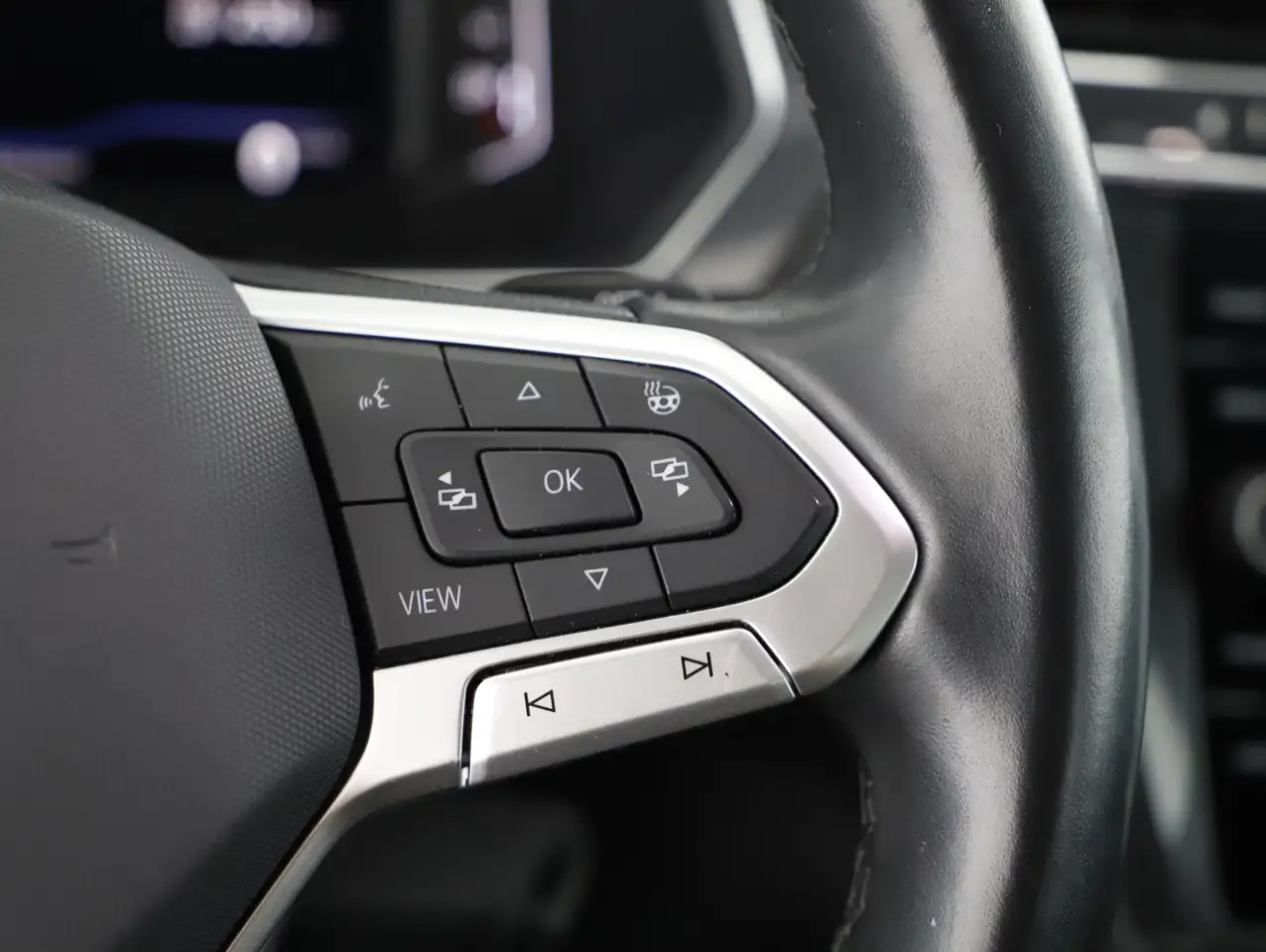 Volkswagen Tiguan Allspace 2.0 TDI Life ASSIST+CARPLAY+LED 10