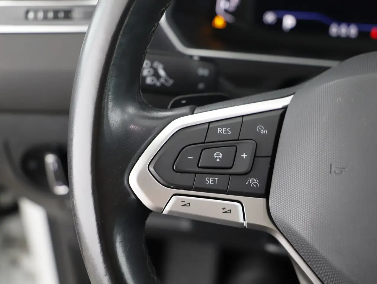 Volkswagen Tiguan Allspace 2.0 TDI Life ASSIST+CARPLAY+LED 9
