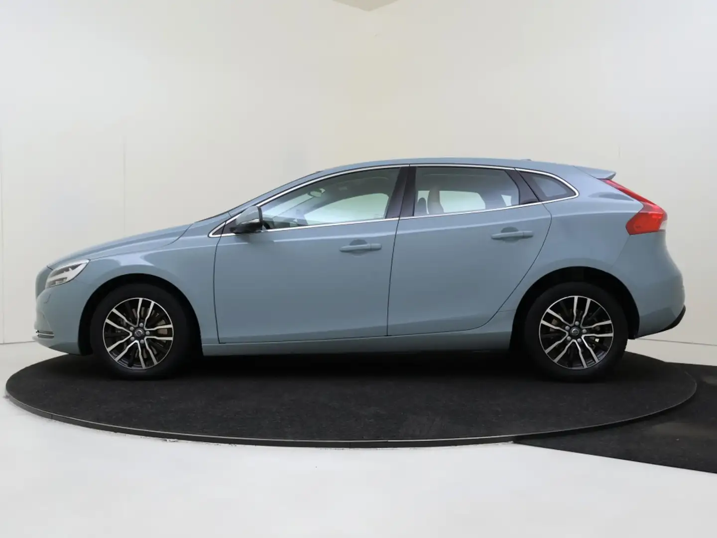 Volvo V40 1.5 T2 Nordic+ | Stoelverwarming | Panodak | Stoel Blauw - 2
