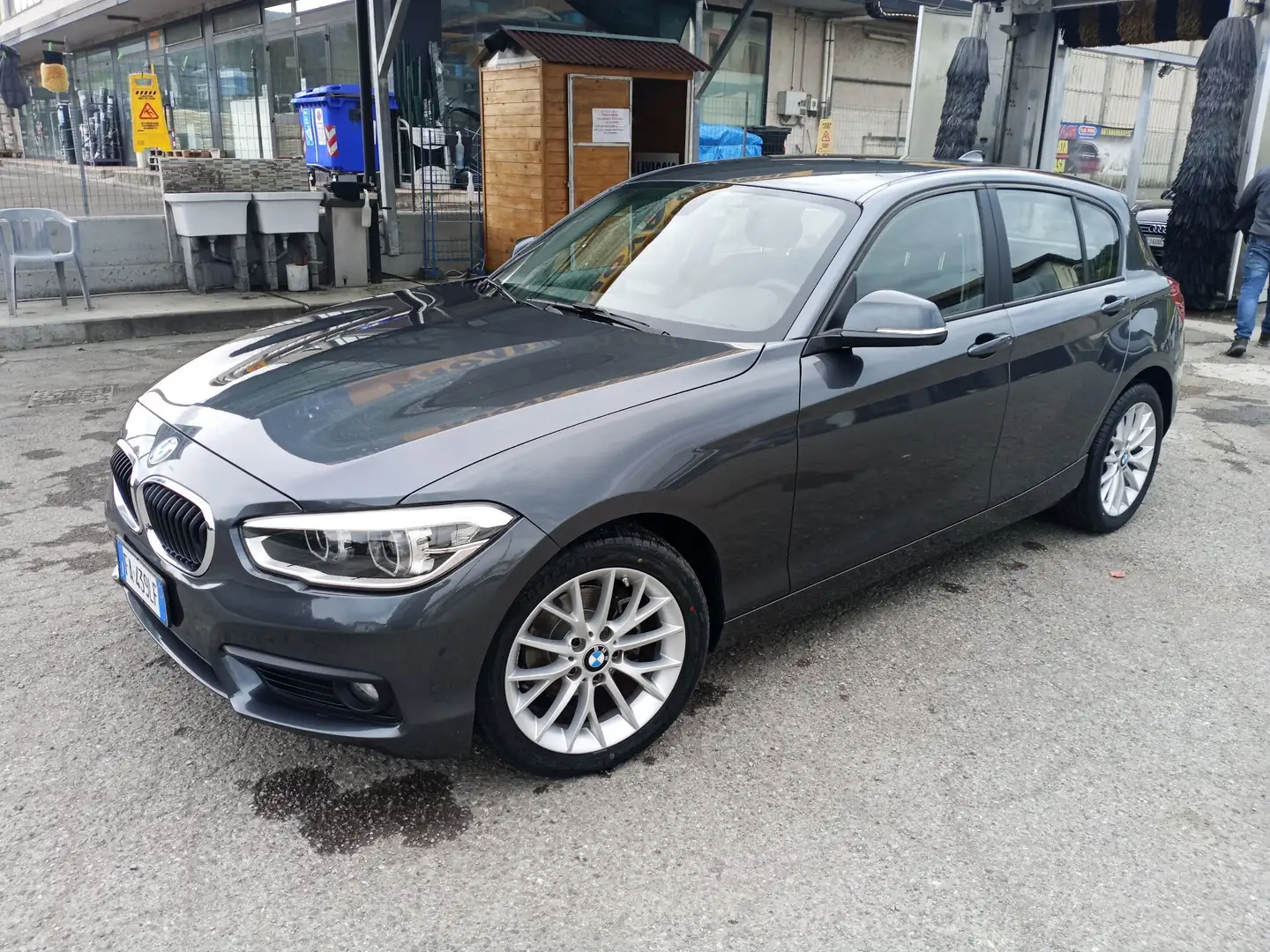 BMW 116 116i Advantage 5p - 1