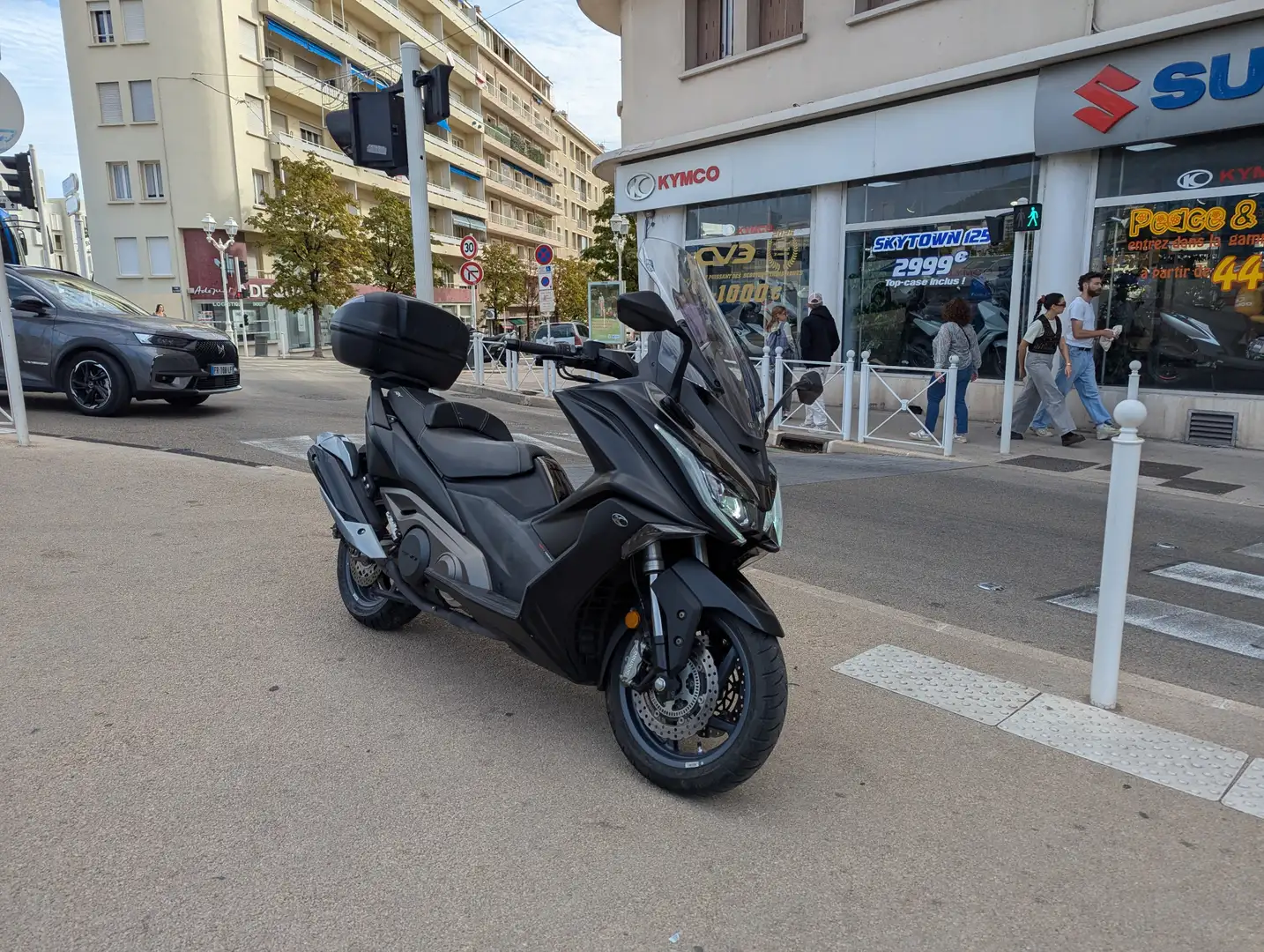 Kymco AK 550 Noir - 1