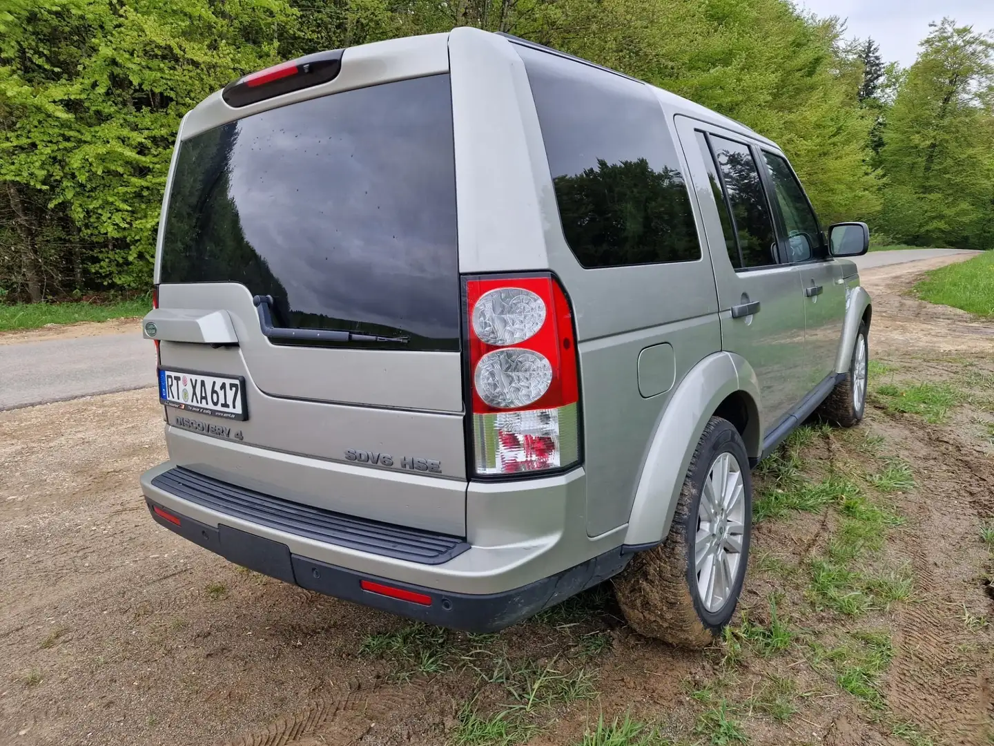 Land Rover Discovery 3.0 TD V6 Aut. HSE Silber - 2
