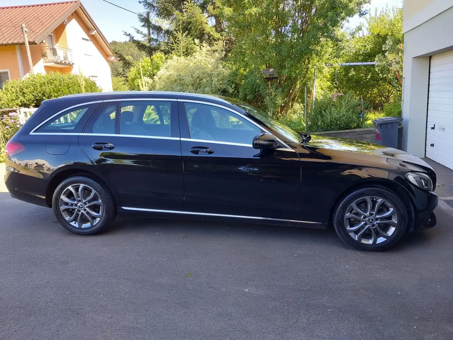 Mercedes-Benz C 220 C 220 d T Avantgarde 4MATIC Aut. Avantgarde Schwarz - 1