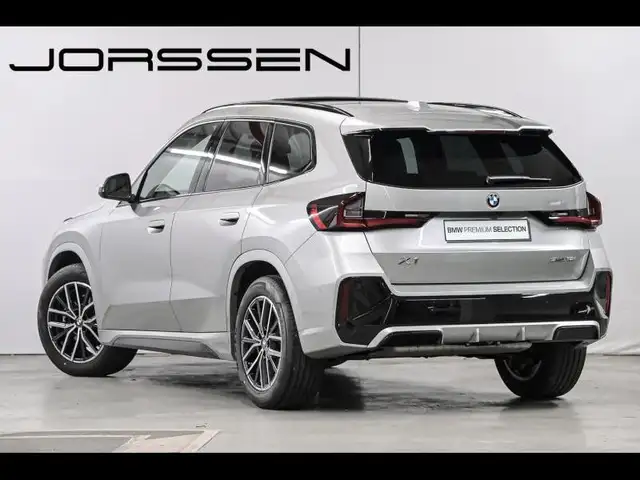 BMW X1 view 5