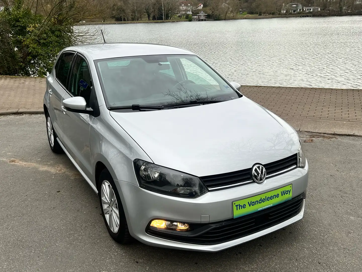Volkswagen Polo 1.0i Trendline Zilver - 1