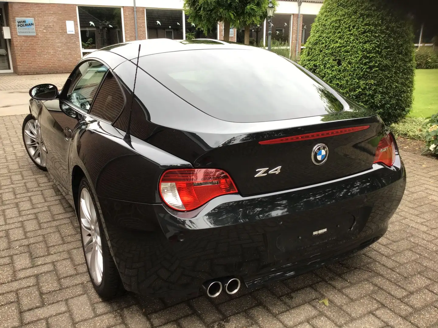BMW Z4 Coupé 3.0si Executive Schwarz - 2