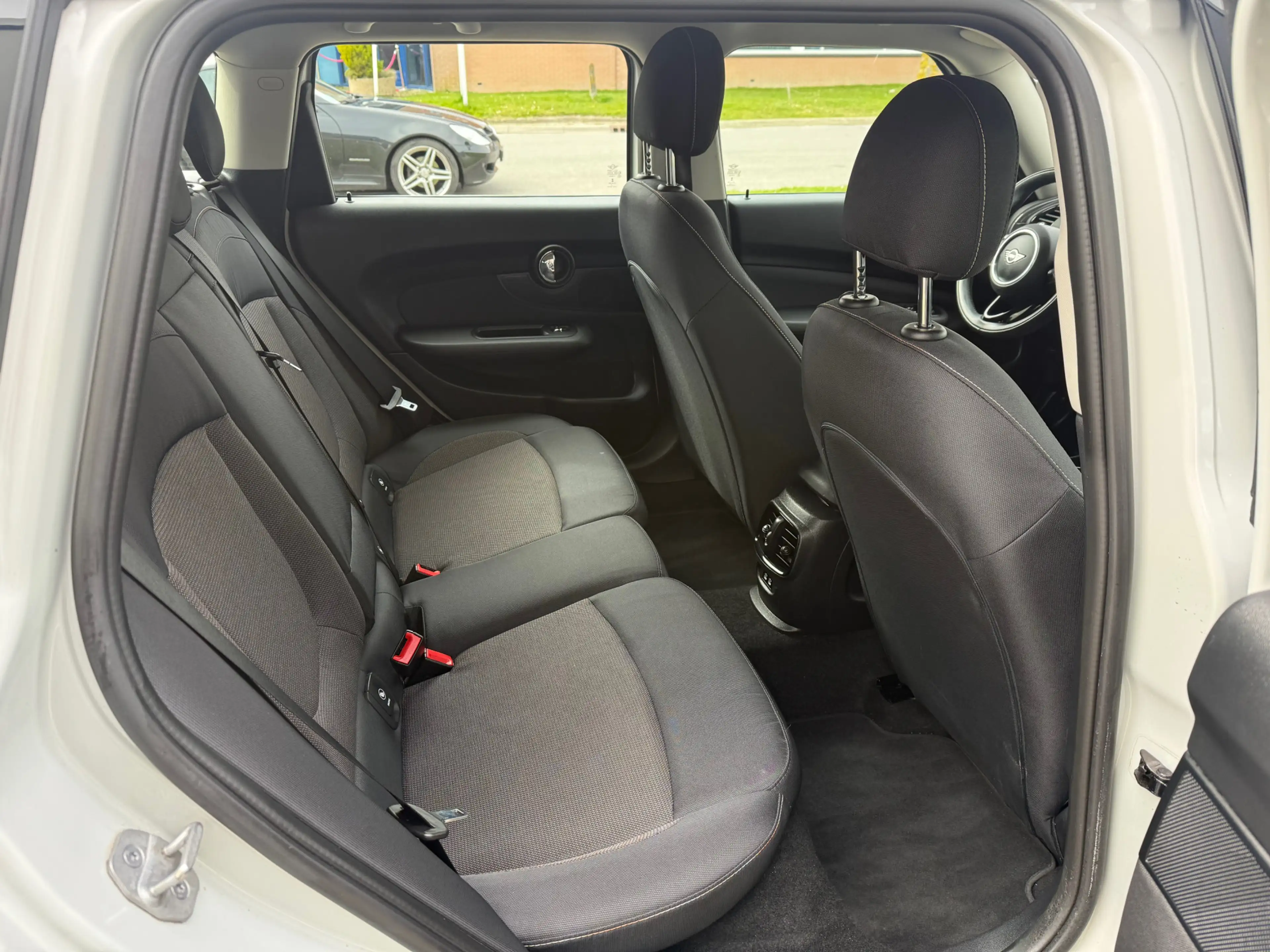 MINI Cooper Clubman Mini 1.5 Essential Automaat — photo 13