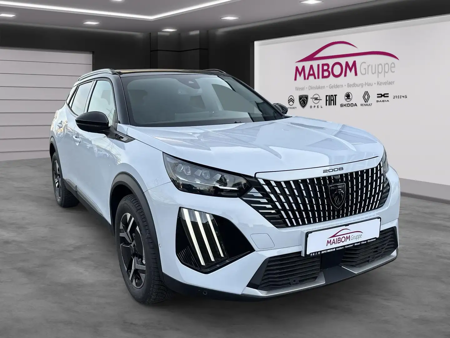 Peugeot 2008 Hybrid 136 GT Weiß - 2