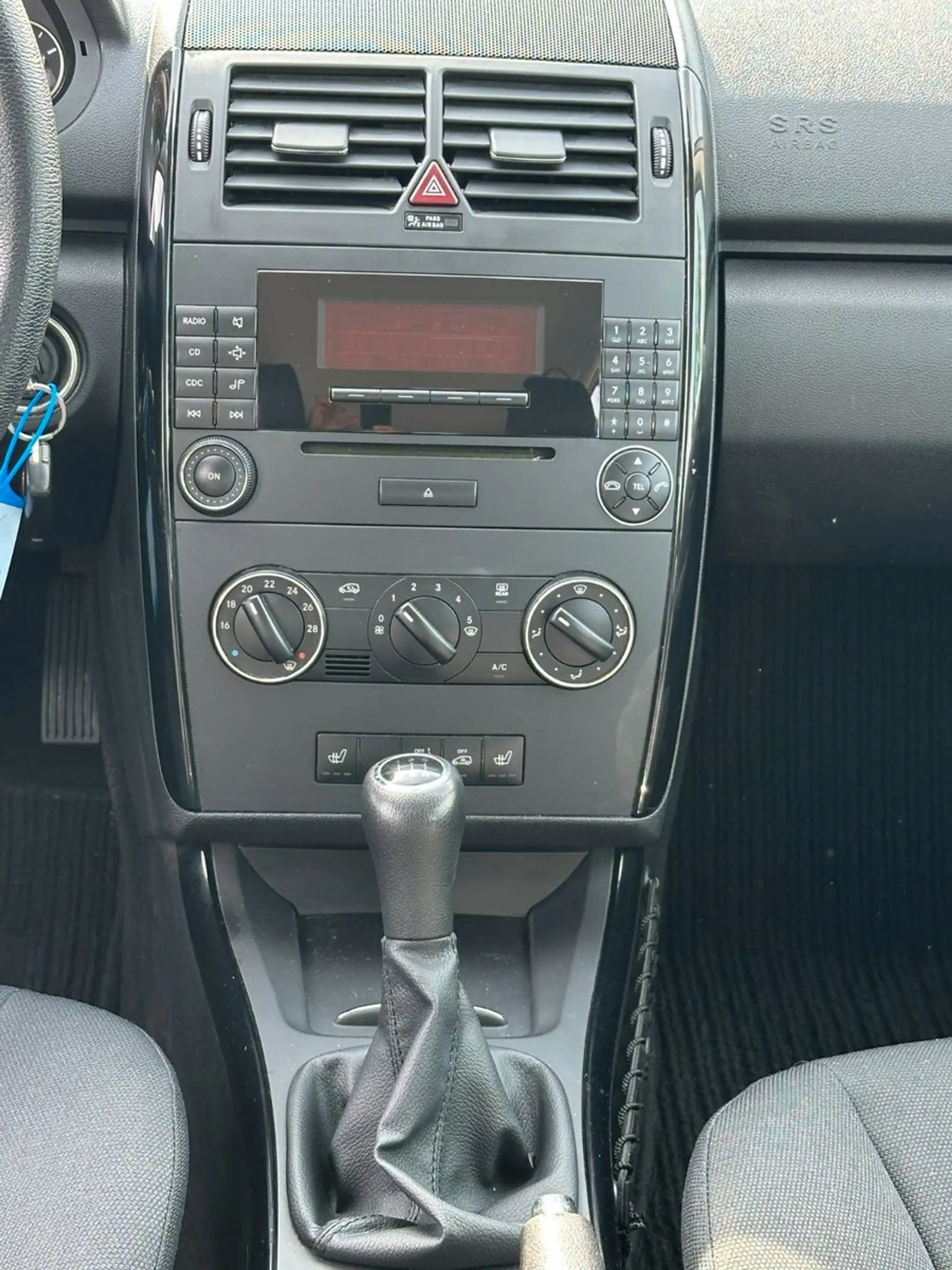 Mercedes-Benz A 200 nur 46 Tkm Tüv/Au neu — photo 14