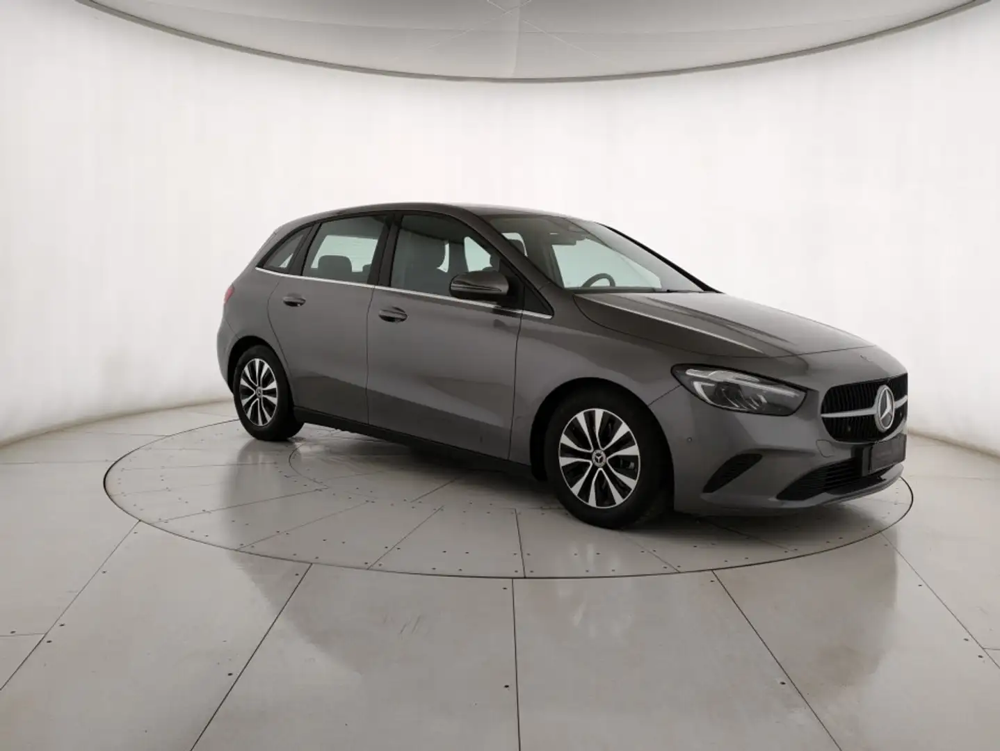 Mercedes-Benz B 180 B 180 d Advanced auto Grigio - 1
