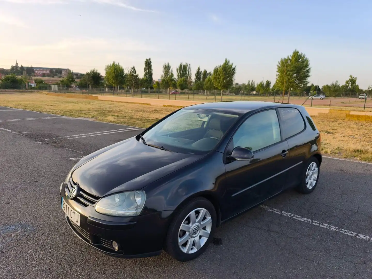 Volkswagen Golf Golf 1.6 FSI Highline Highline Negro - 1