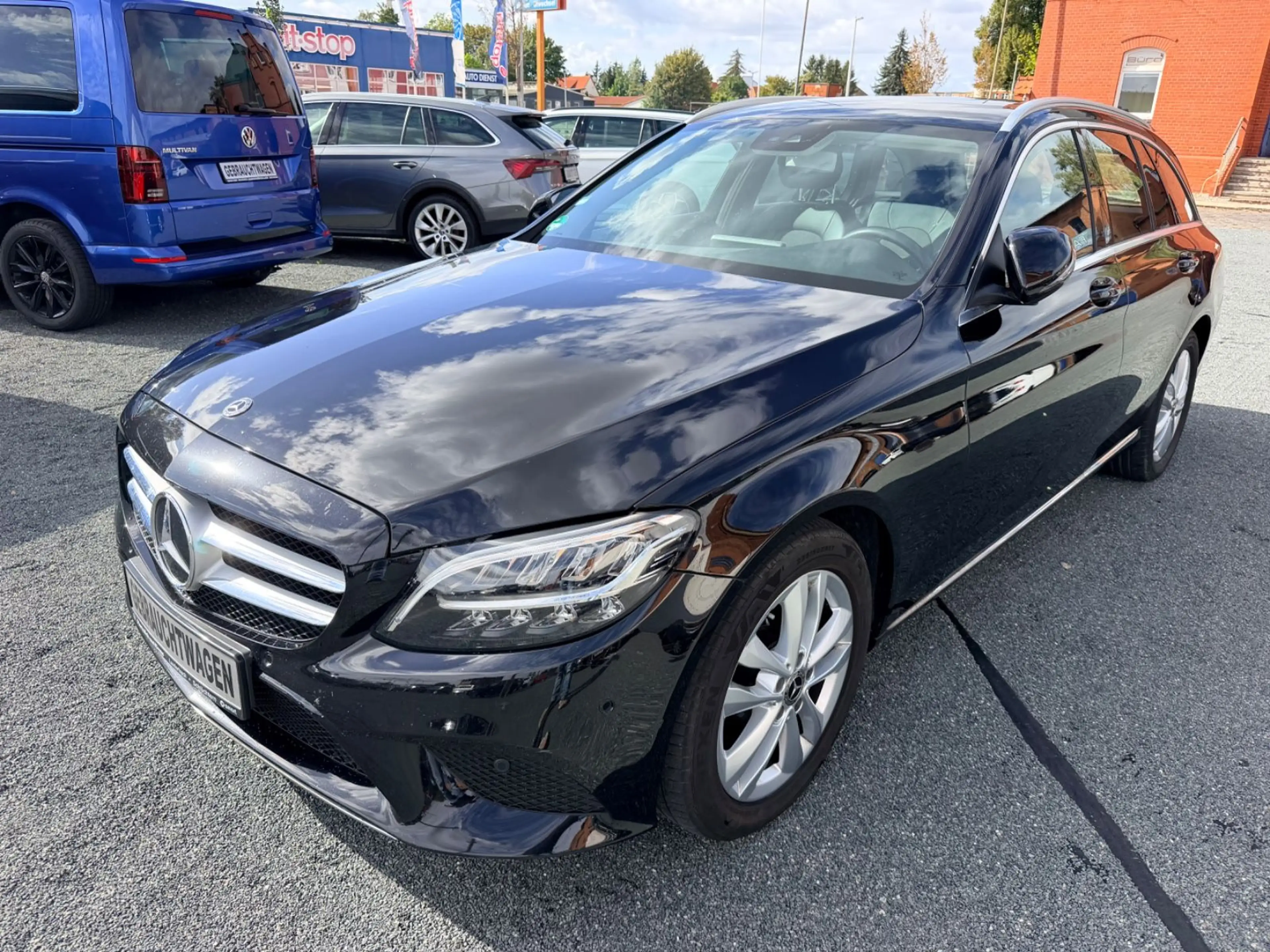Mercedes-Benz C 180 T-Modell Avantgarde / LED / Kamera / PDC