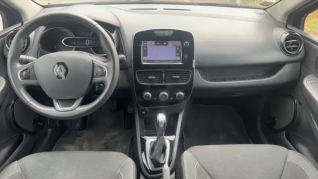 Renault Clio view 11
