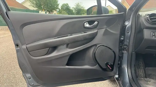 Renault Clio view 7