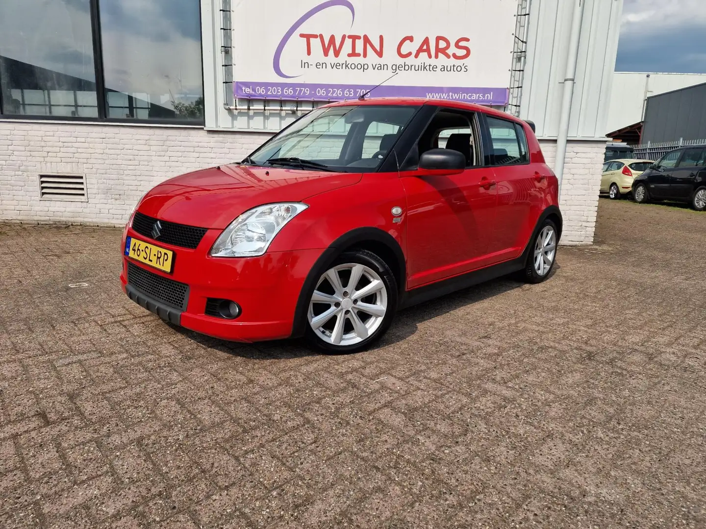 Suzuki Swift 1.3 Exclusive 5DRS AIRCO Roşu - 2