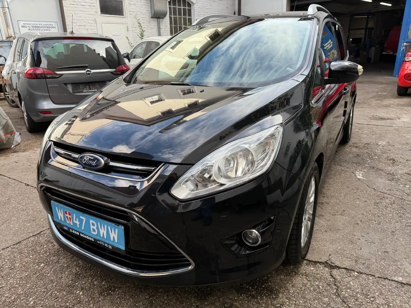 Ford Grand C-Max Titanium Noir - 1