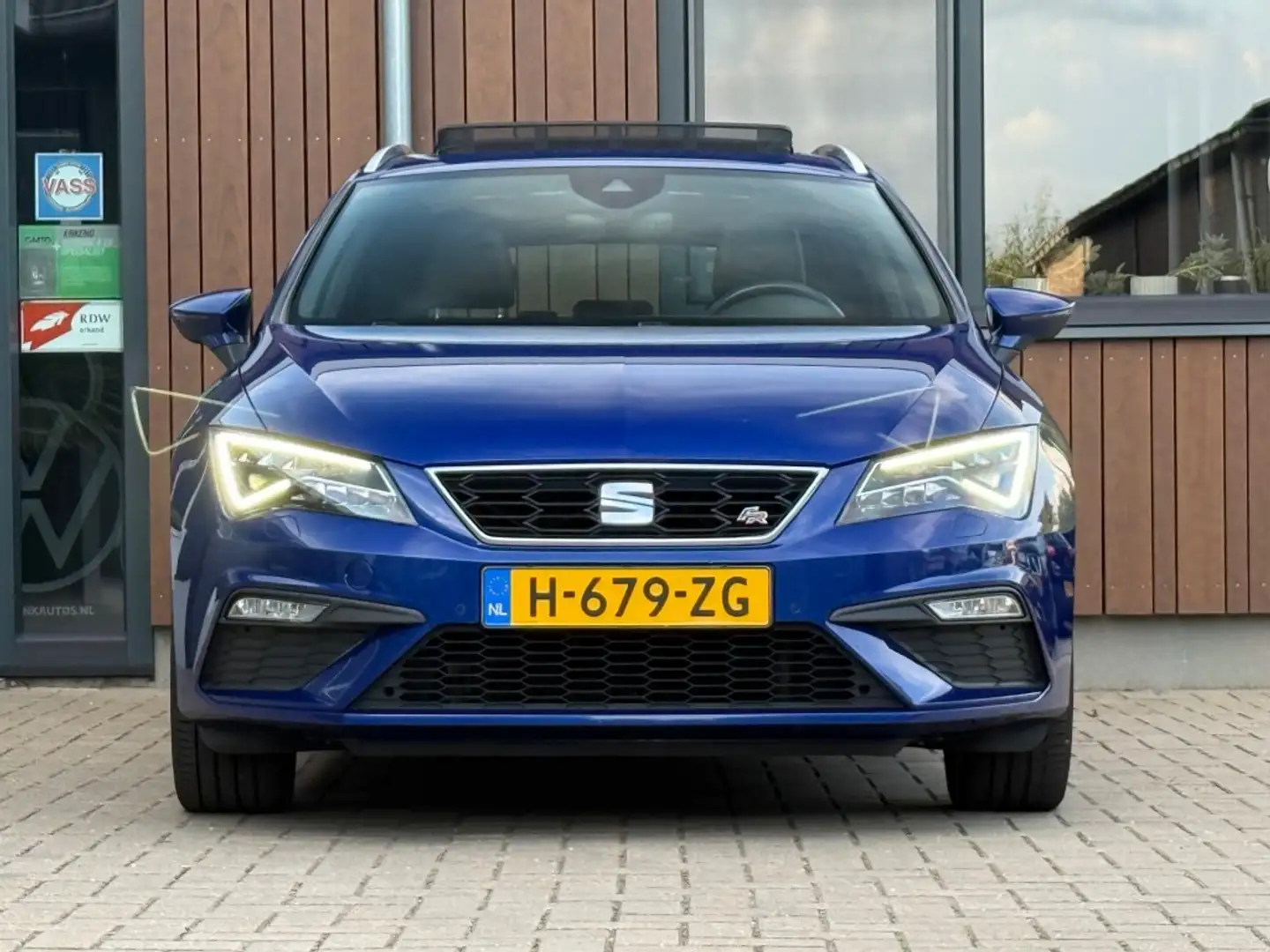 SEAT Leon 1.0 TSI FR Pano Led Trekhaak Camera Stoelverw. Bleu - 2