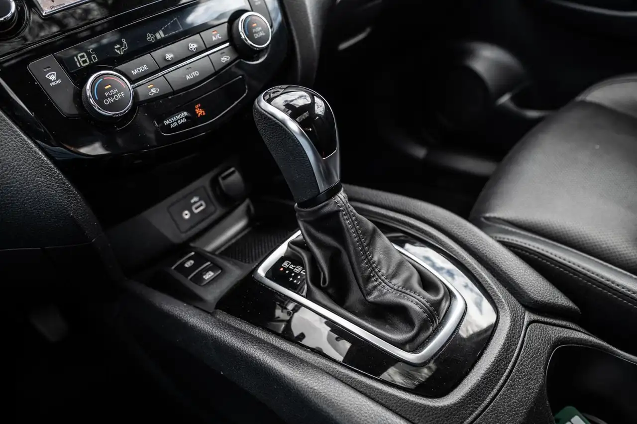 Nissan Qashqai снимка Nissan Qashqai