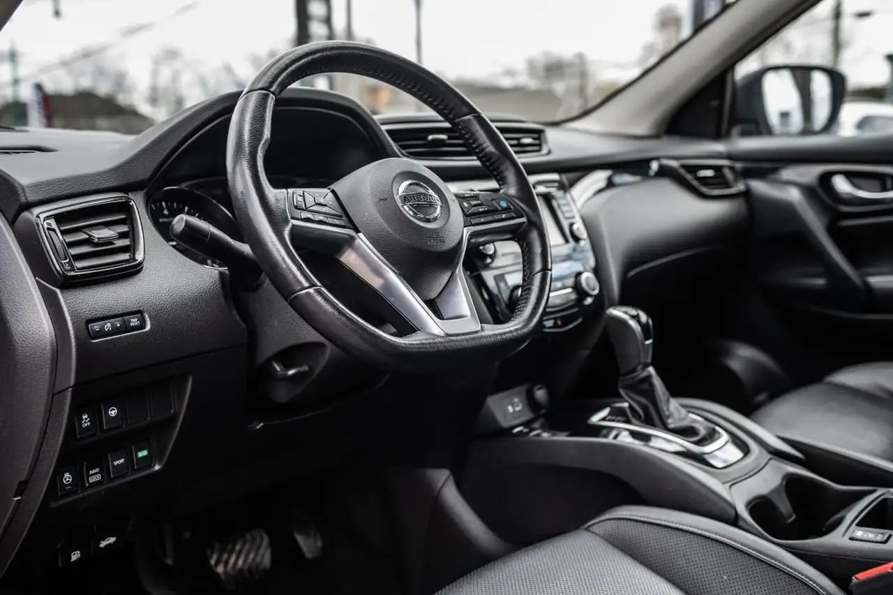 Nissan Qashqai снимка Nissan Qashqai