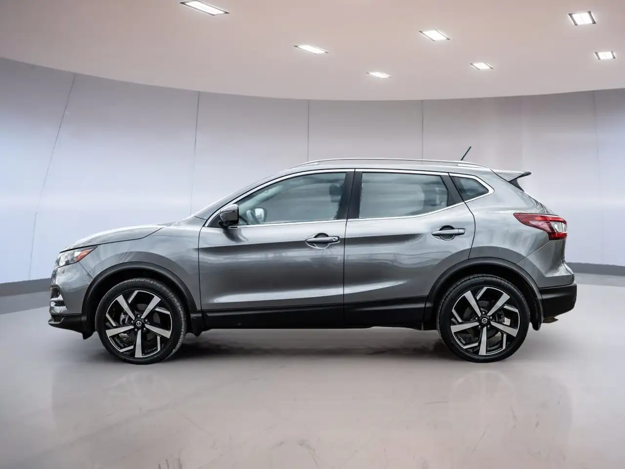 Nissan Qashqai снимка Nissan Qashqai