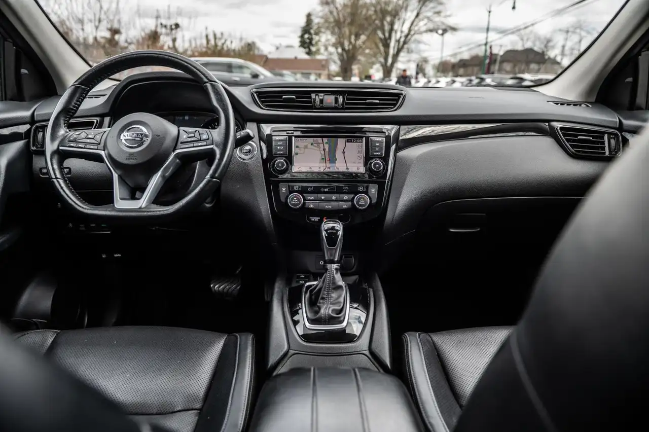 Nissan Qashqai снимка Nissan Qashqai