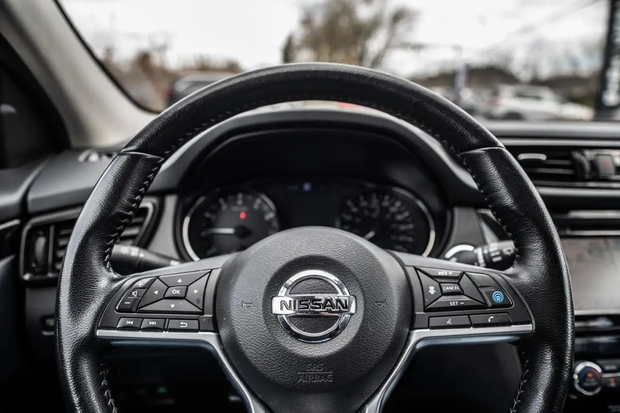 Nissan Qashqai снимка Nissan Qashqai