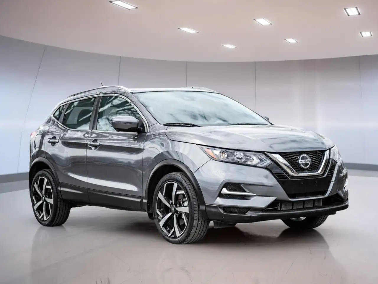 Nissan Qashqai снимка Nissan Qashqai