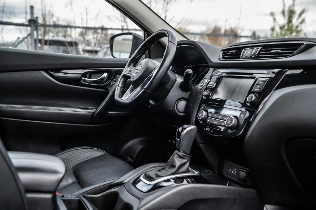 Nissan Qashqai снимка Nissan Qashqai