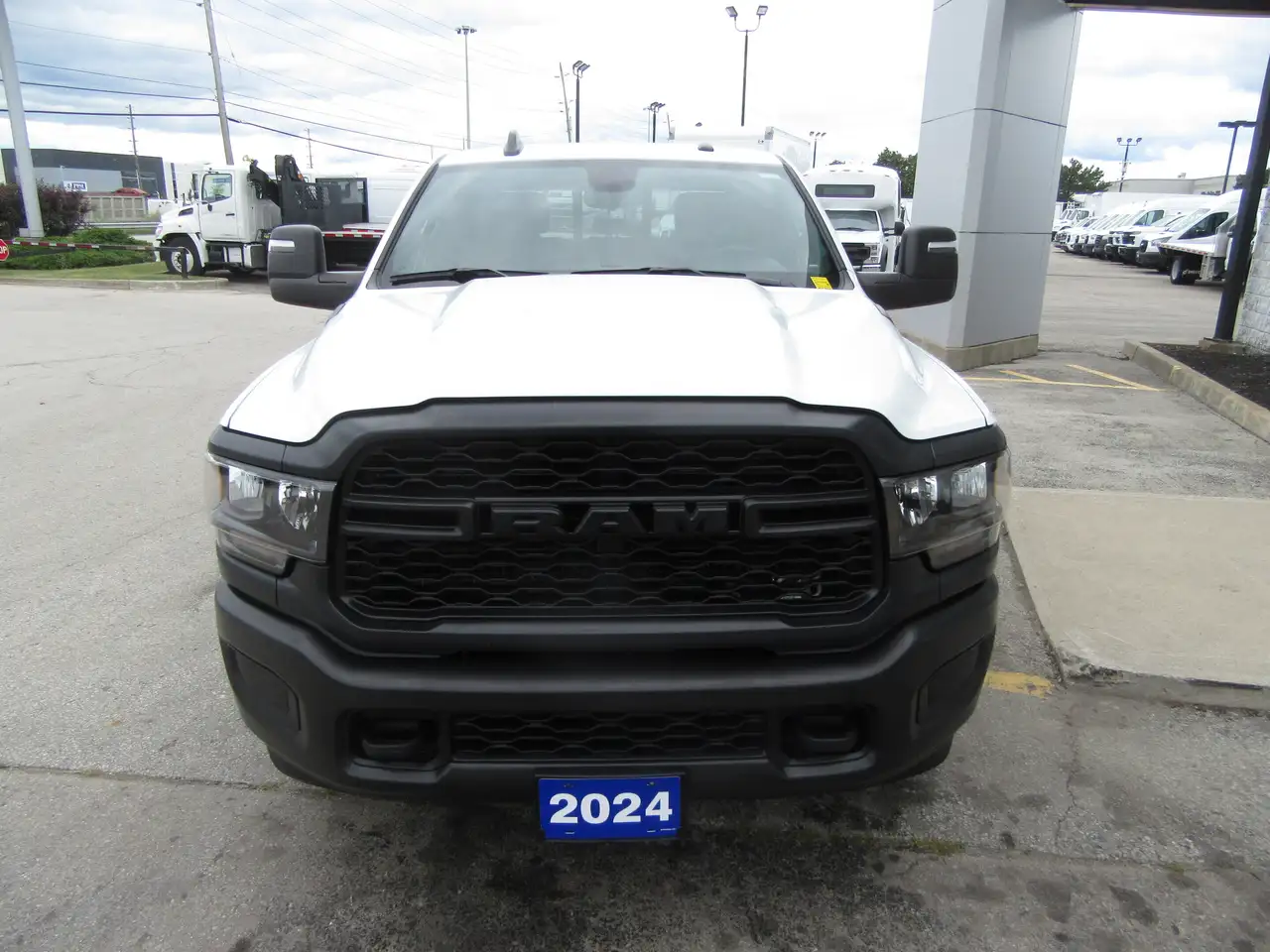 RAM 2500 снимка RAM 2500