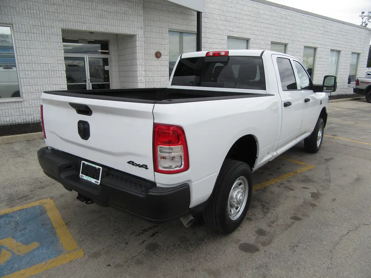 RAM 2500 снимка RAM 2500