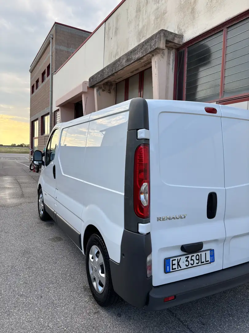 Renault Trafic - 2