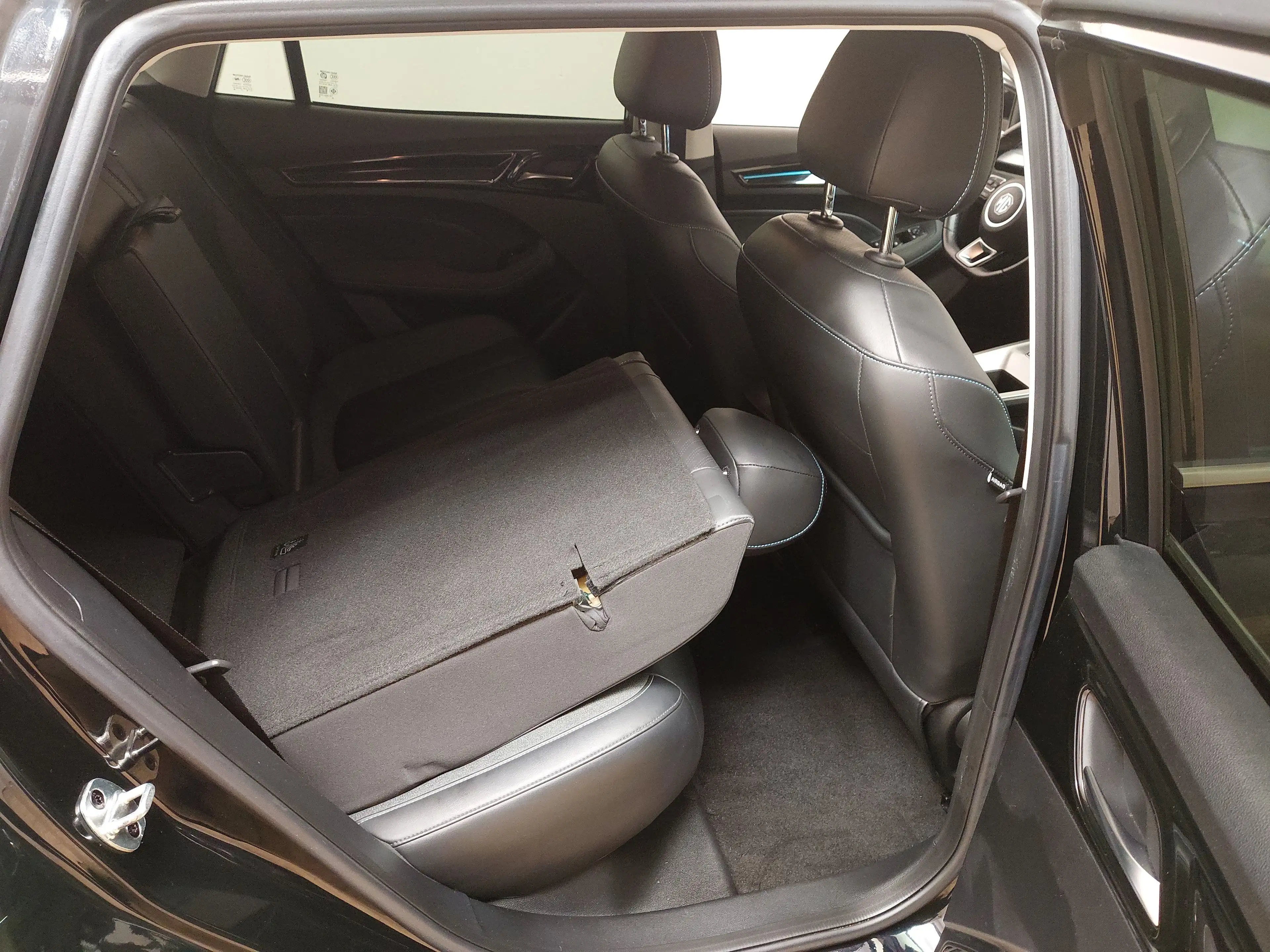 MG MG5 Electric Luxury NAVI LED LEDER SHZ PDC AHK — photo 11