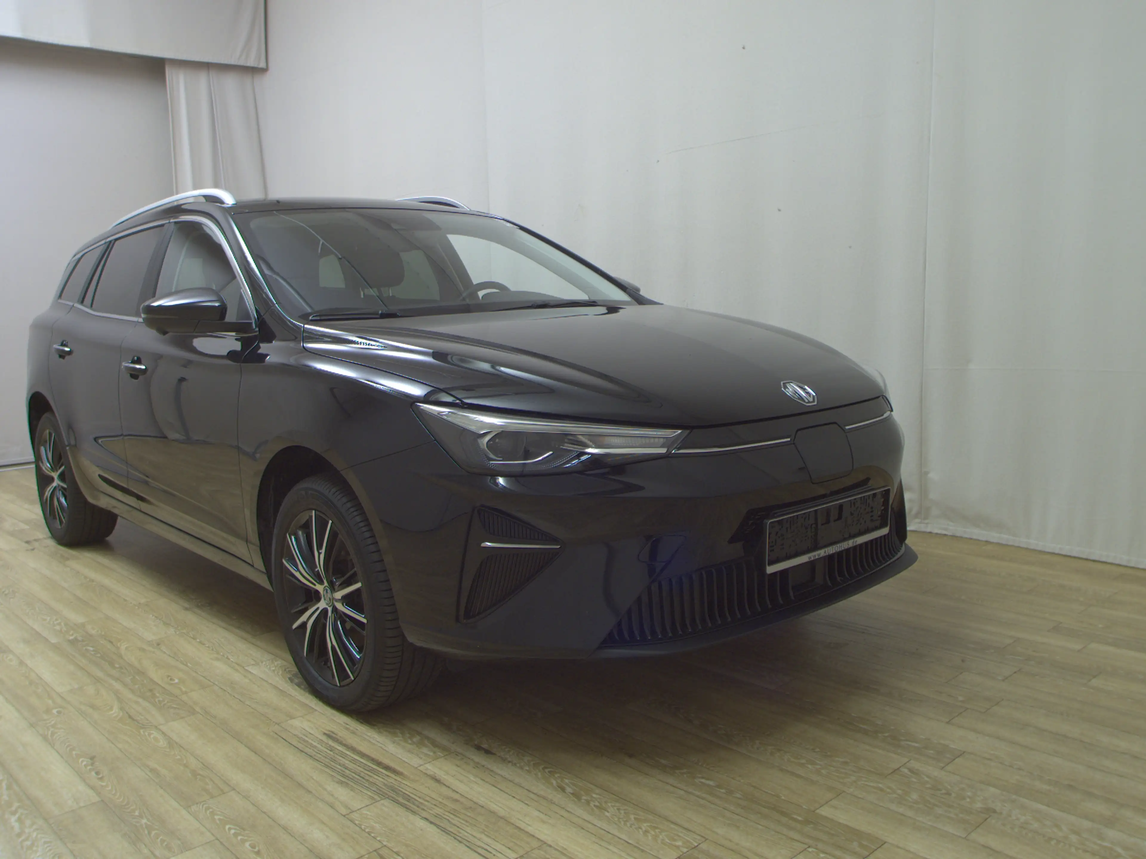 MG MG5 Electric Luxury NAVI LED LEDER SHZ PDC AHK — photo 3