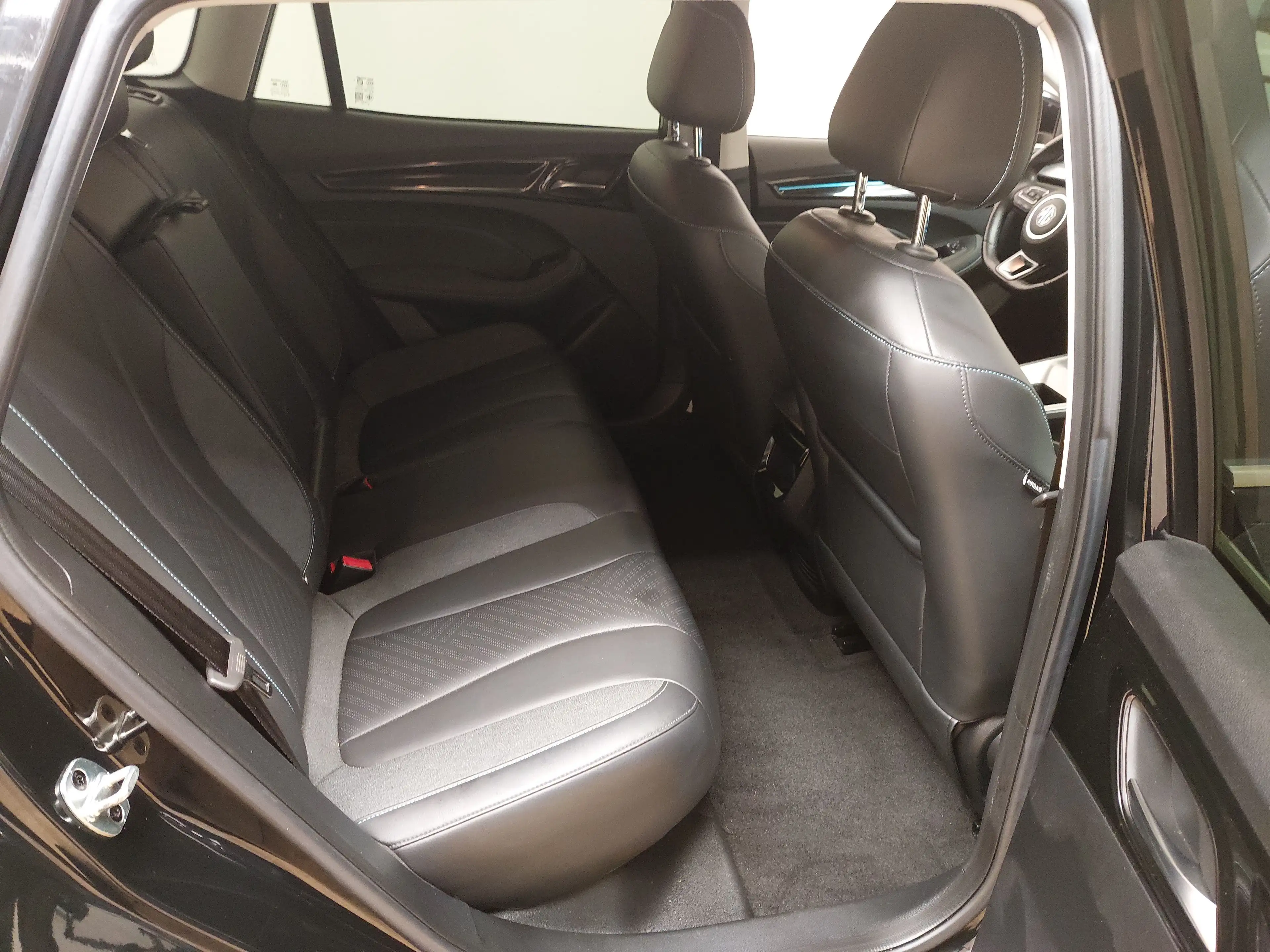 MG MG5 Electric Luxury NAVI LED LEDER SHZ PDC AHK — photo 12
