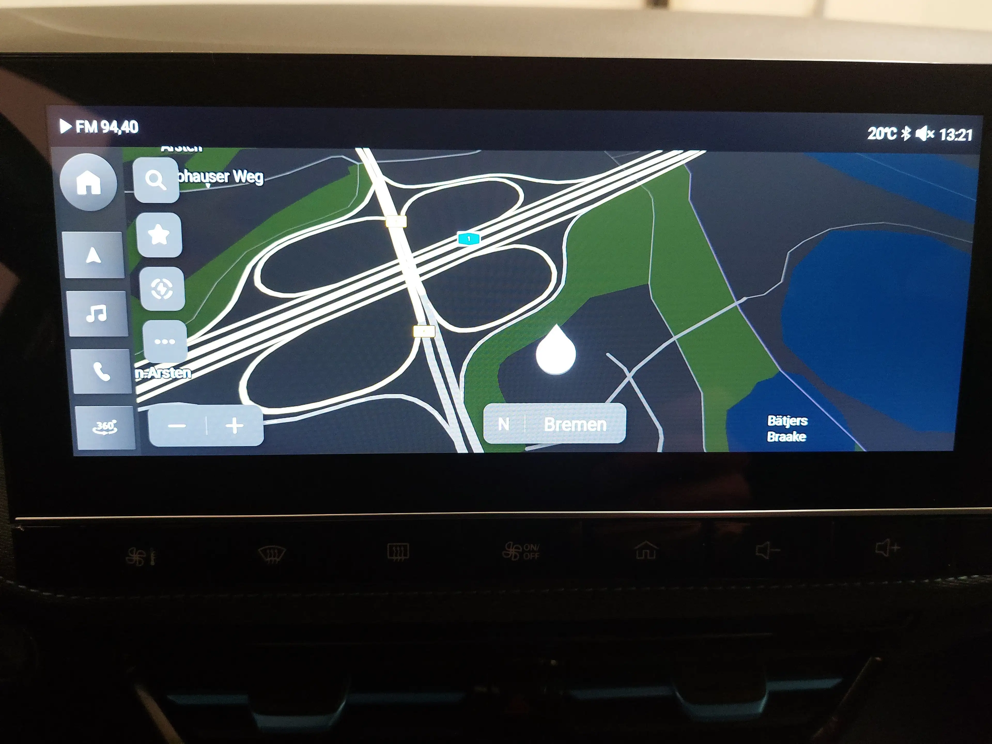 MG MG5 Electric Luxury NAVI LED LEDER SHZ PDC AHK — photo 17