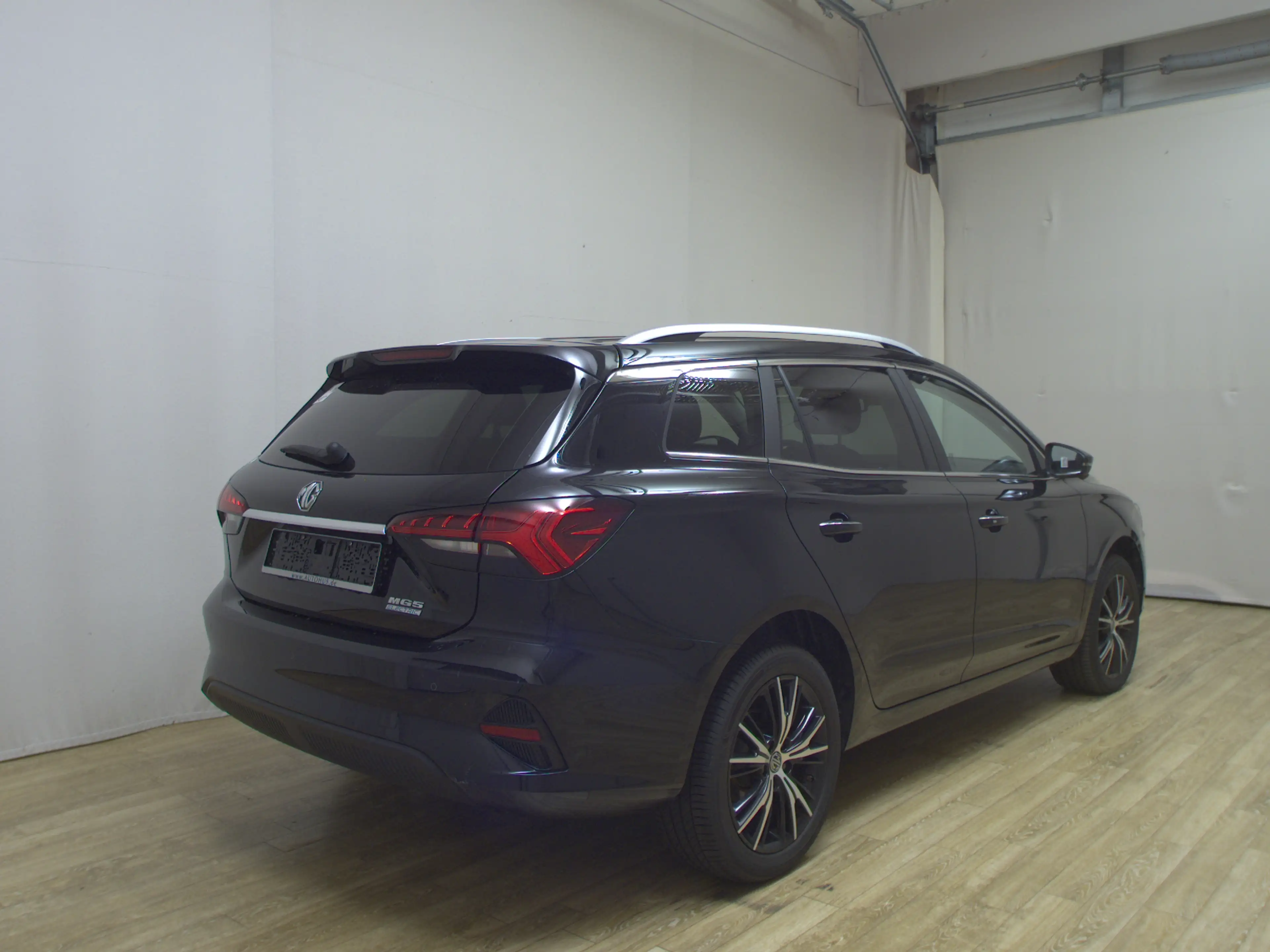 MG MG5 Electric Luxury NAVI LED LEDER SHZ PDC AHK — photo 4