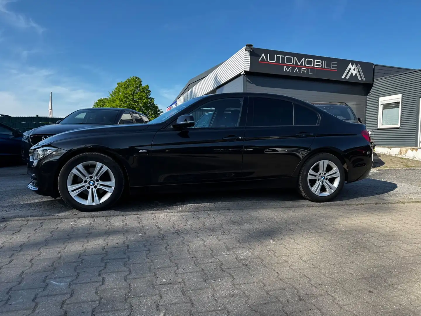 BMW 320 Baureihe 3 Lim. 320 d Sport Line*LED*TEMPOMA Noir - 2