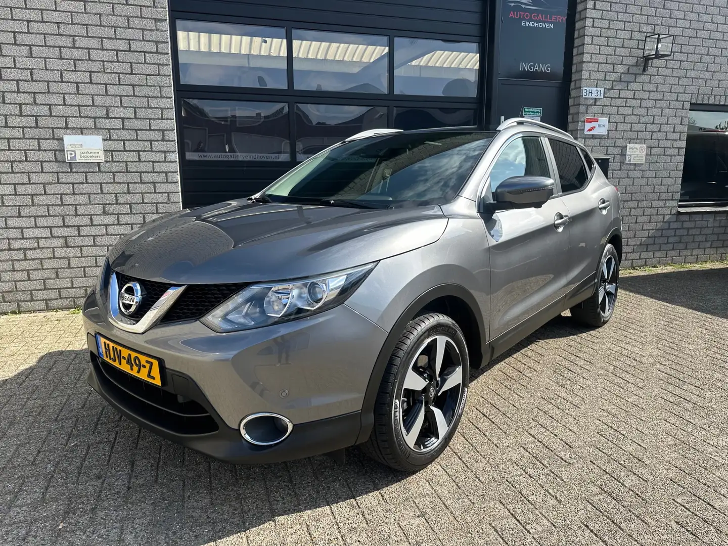 Nissan Qashqai 1.2 N-Connecta 360 Camera*PANO-DAK*NAVIGATIE*Cruis Gris - 2