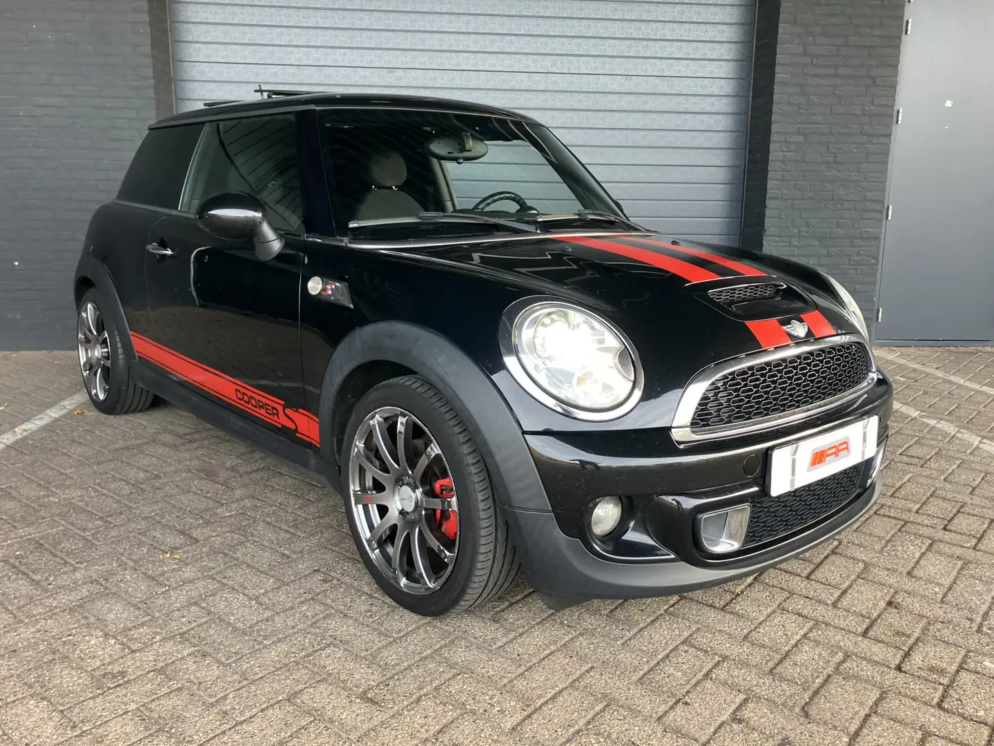MINI Cooper SD Mini 2.0 Monte Carlo XENON-PANO-LEDER Noir - 1