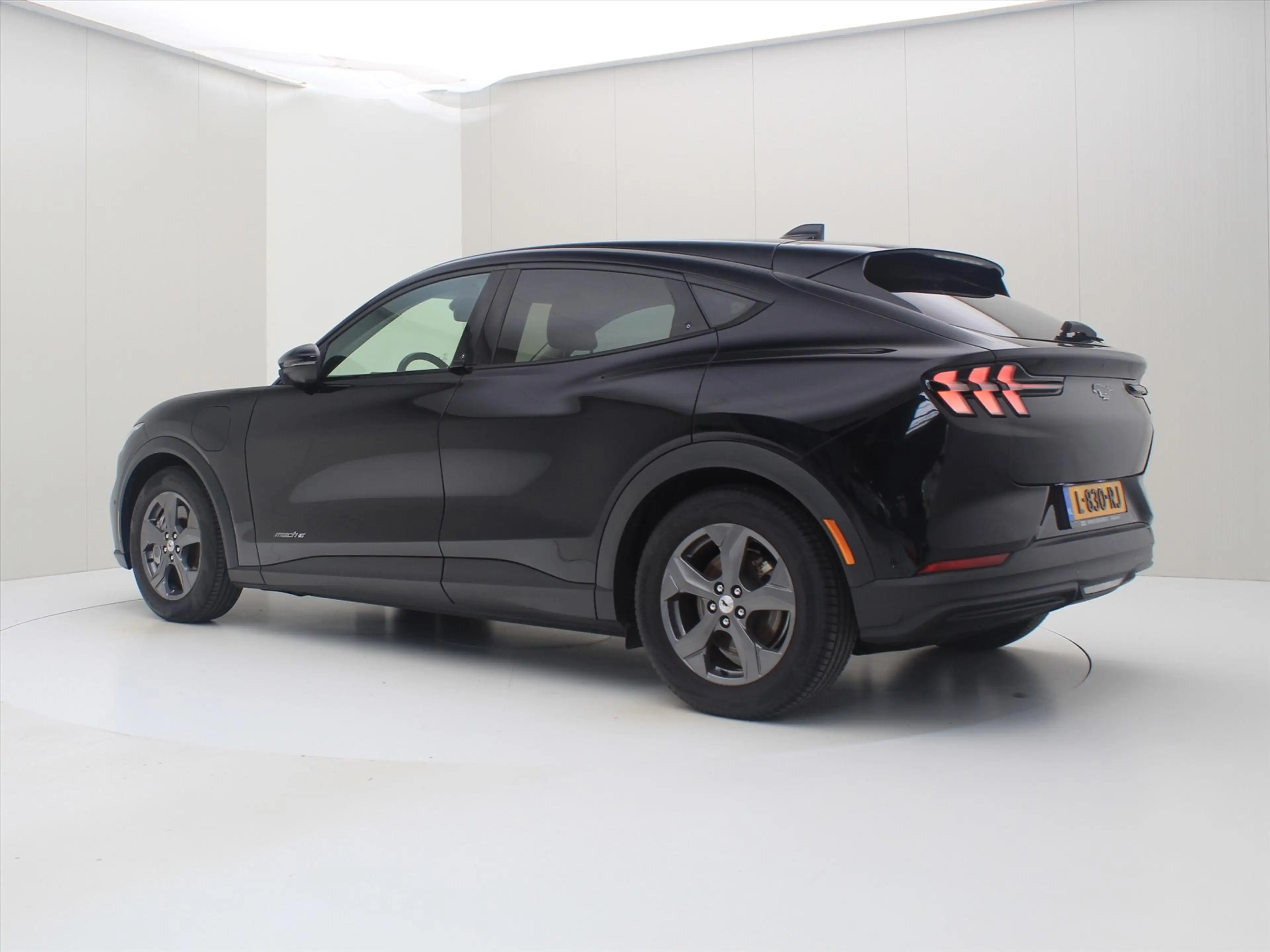 Ford Mustang Mach-E 75kWh 258pk RWD 94,5% SoH [ PANODAK+LEDER+360.CAME — photo 4