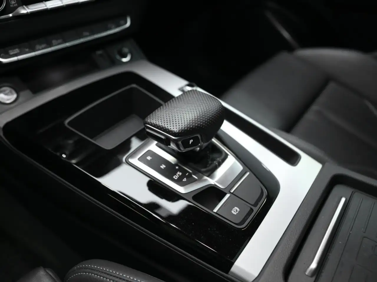 Audi Q5 снимка Audi Q5