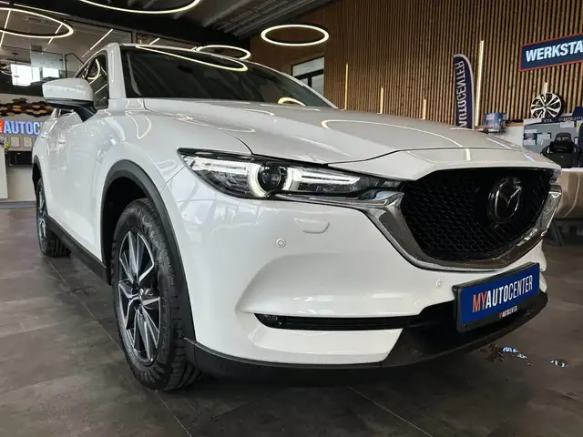 Mazda CX-5 view 3