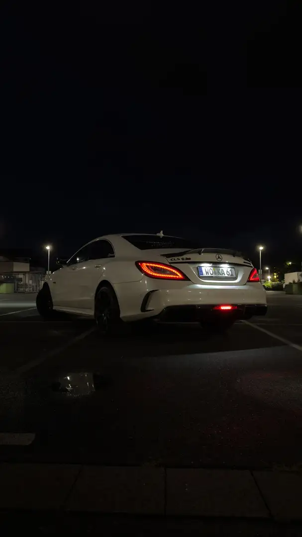 Mercedes-Benz CLS 63 AMG 4-Matic Capristo Carbonteile Sternehimmel - 1