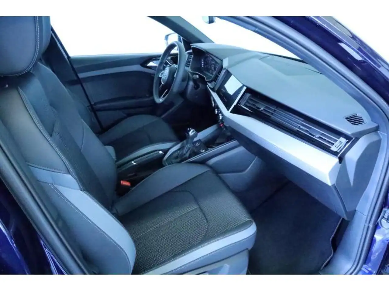 Audi A1 2026 — фото 11
