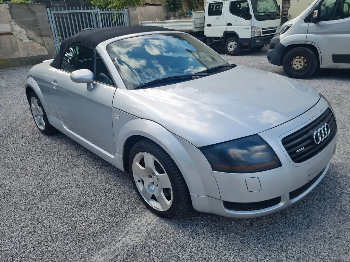 Audi TT Coupe/Roadster 1.8 T Roadster Silber - 2